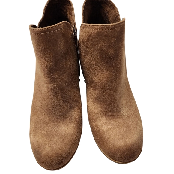 Mia Wedge Ankle Booties Tan Faux Suede Size 7.5 - Picture 2 of 14